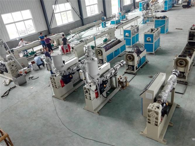 生產(chǎn)塑料管設(shè)備廠家天信泰塑機塑料管設(shè)備